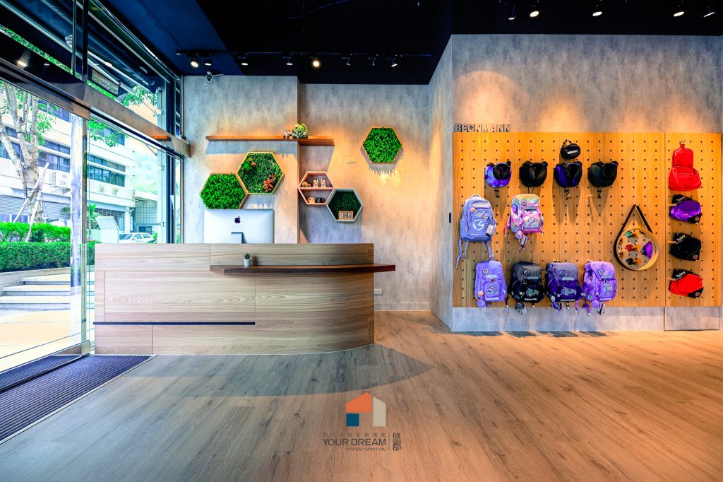 FUN心租櫃台施工後